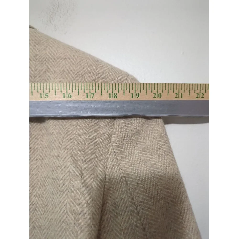 Adams Row Mens 100%‎ Wool Herringbone Blazer Beige Tan Elbow Patches Sport Coat